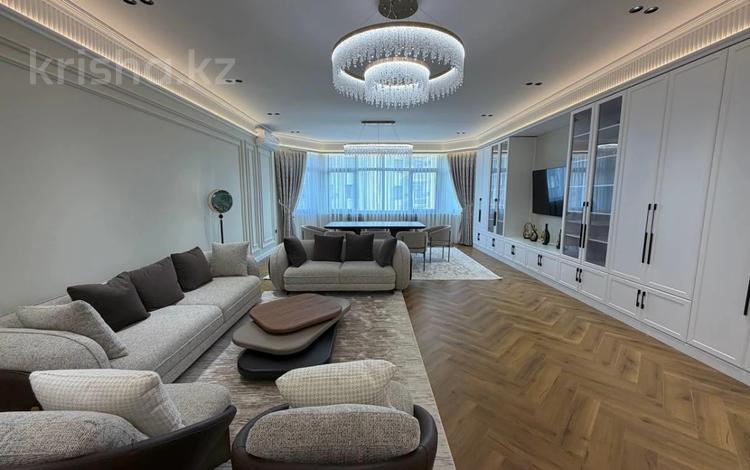 4-комнатная квартира · 240 м² · 6/9 этаж, Туран 3/2 за 1.7 млн ₸ в Астане, Есильский р-н — фото 2