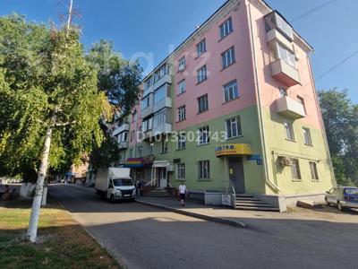 2-бөлмелі пәтер · 56 м² · 2 қабат, Проспект Назарбаева 31, бағасы: 24.5 млн ₸ в Усть-Каменогорске, Ульбинский