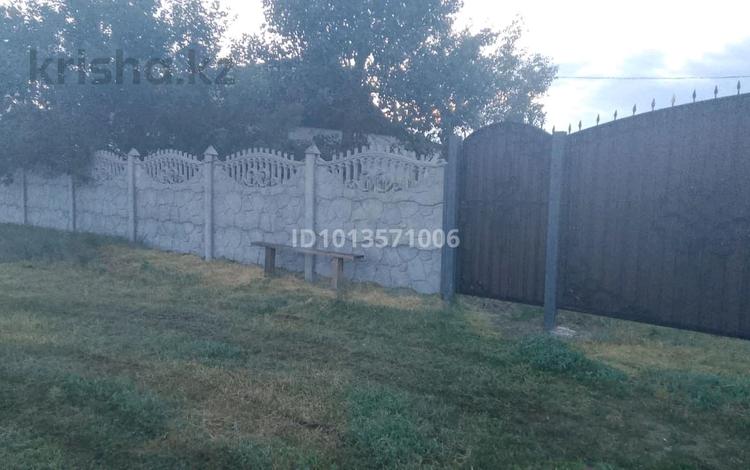 Отдельный дом · 3 комнаты · 100 м² · 22 сот., Чапаева 101 — Луганск. Богдановка, ул Чапаева 101 за 5 млн ₸ — фото 2