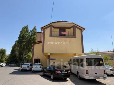 Свободное назначение, офисы, кабинеты и рабочие места, студии · 300 м² за 1.2 млн ₸ в Шымкенте, Каратауский р-н