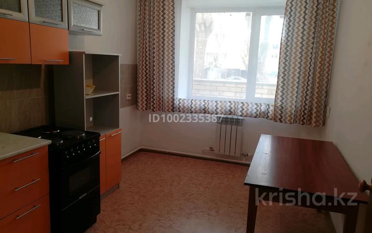 1-бөлмелі пәтер · 40 м² · 1/9 қабат, Академика Чокина 164/2 — Угол Чокина-Камзина, бағасы: 130 000 ₸ в Павлодаре — фото 2