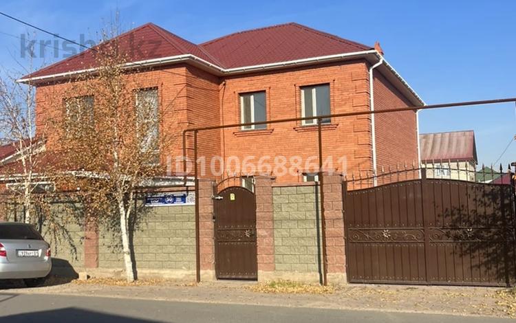 Отдельный дом · 8 комнат · 330 м² · 10 сот., мкр Уркер, Малайсары 50 за 200 млн ₸ в Астане, Нура р-н — фото 2