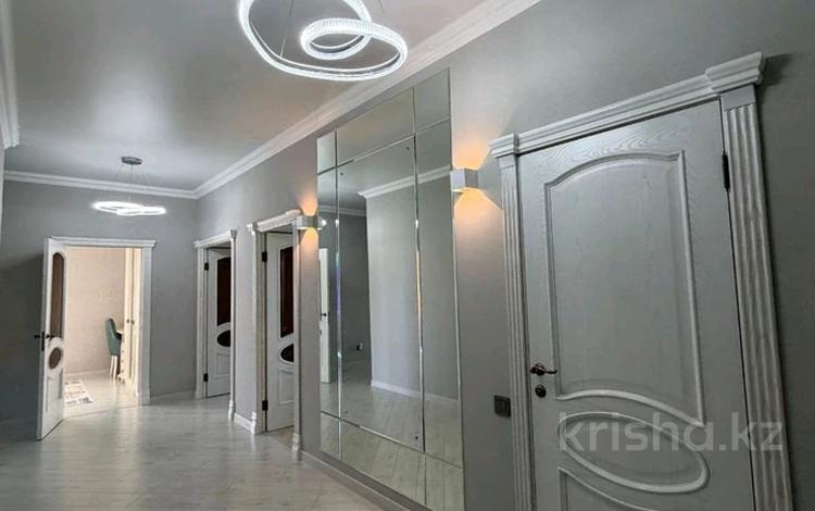3-бөлмелі пәтер · 108.7 м² · 6/9 қабат, Биржан сала 72 — Центр, ДК КОКШЕТАУ, торг, бағасы: 56 млн ₸ в Кокшетау — фото 2