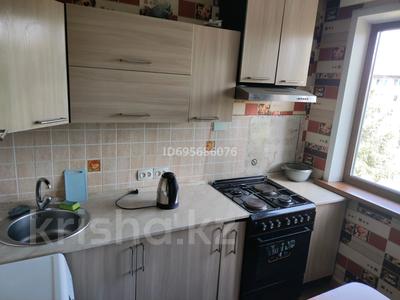 2-комнатная квартира · 40 м² · 4/5 этаж, Майкудук, Майкудук, мкр Восток-1 5 за 140 000 〒 в Караганде, Алихана Бокейханова р-н