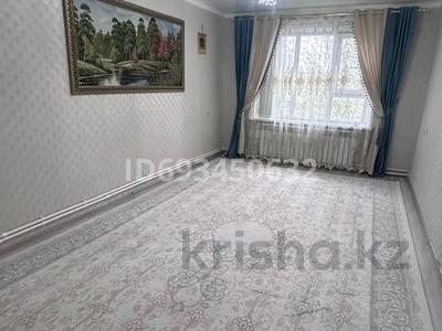 4-комнатная квартира · 85 м² · 2/3 этаж, 3 м/ р 3 -3 за 15 млн 〒 в Кульсары
