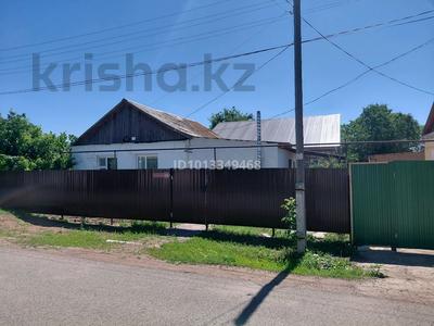 Отдельный дом · 3 комнаты · 100 м² · 0.6 сот., Уральская 68 — Центре за 15 млн ₸ в Переметном