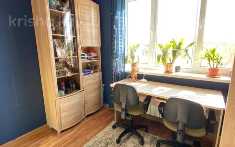 3-бөлмелі пәтер · 75 м² · 9/9 қабат, мкр Аксай-4 49, бағасы: 43 млн ₸ в Алматы, Ауэзовский р-н — фото 2