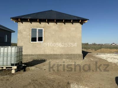 Жеке үй · 2 бөлме · 75 м² · 10 жүзд., Береке (Память Ильича), Әйтеке Би 31 — Набережная, бағасы: 12 млн ₸ в Атырау