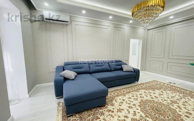 2-комнатная квартира · 80 м² · 6/7 этаж, мкр Сары Арка, ул. Жансугурова 6 за 390 000 〒 в Атырау — фото 2