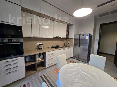 3-комнатная квартира · 111 м² · 2/12 этаж, Ходжанова 92 — Аль-Фараби за 112 млн ₸ в Алматы, Бостандыкский р-н