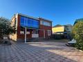 Жеке үй · 7 бөлме · 380 м² · 10 жүзд., Курмашева 23, бағасы: 70 млн ₸ в Актобе, жилой массив Юго-Запад-1