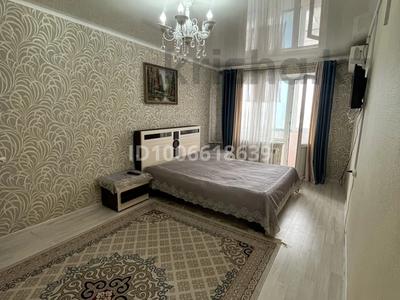 2-бөлмелі пәтер · 60 м² · 5/5 қабат, Привокзальный 12 — Сдается Квартиру Посуточно, бағасы: 8 000 ₸ в Атырау, мкр Привокзальный-3