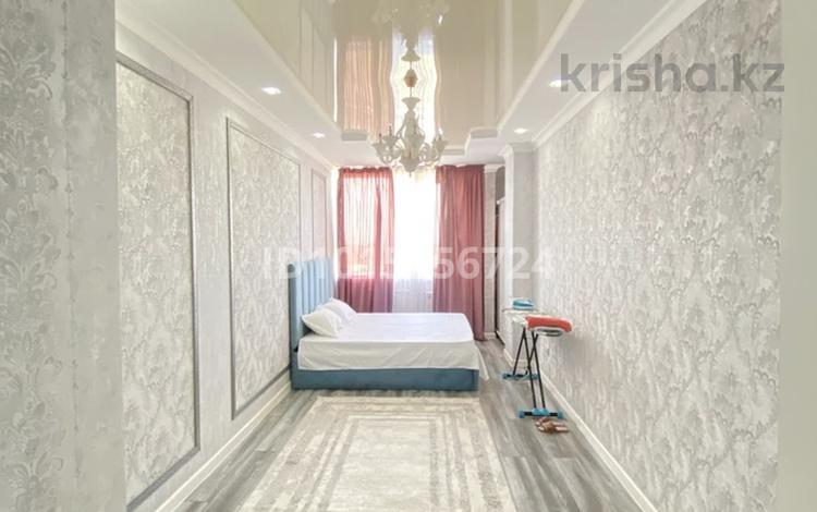 2-комнатная квартира · 85 м² · 10/17 этаж, Кунаева 91 за 17 000 ₸ в Шымкенте, Аль-Фарабийский р-н — фото 2