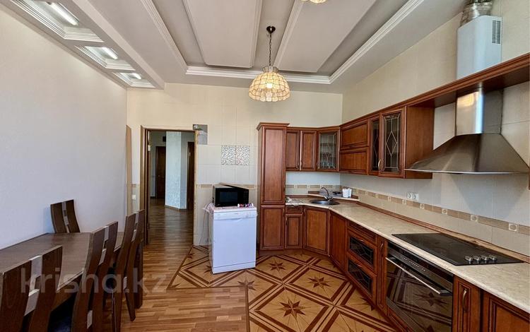 3-бөлмелі пәтер · 120 м² · 24/25 қабат, Абиша Кекилбайулы 270, бағасы: 600 000 ₸ в Алматы, Бостандыкский р-н — фото 2