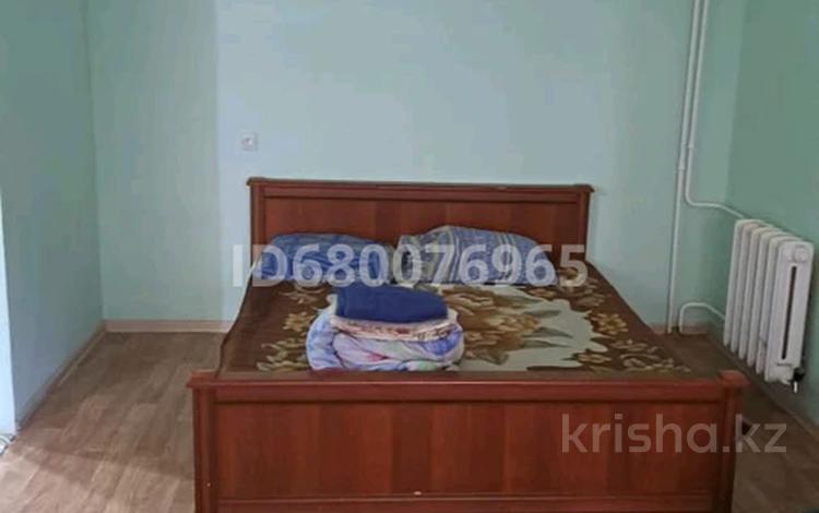 1-комнатная квартира · 38 м² · 1/5 этаж, Маншук маметова 52 за 5 000 ₸ в Уральске — фото 6