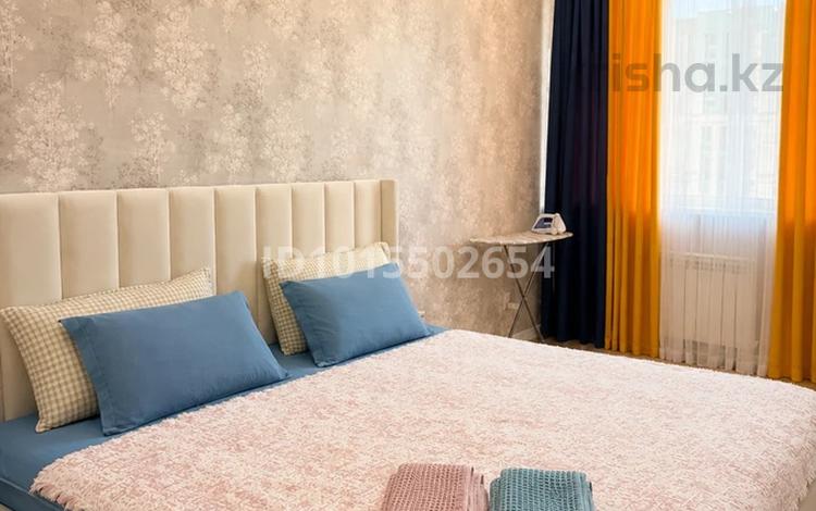 2-комнатная квартира · 60 м², Шамши Калдаяков — Тауелсиздик за 18 000 ₸ в Астане, Сарайшык р-н — фото 2
