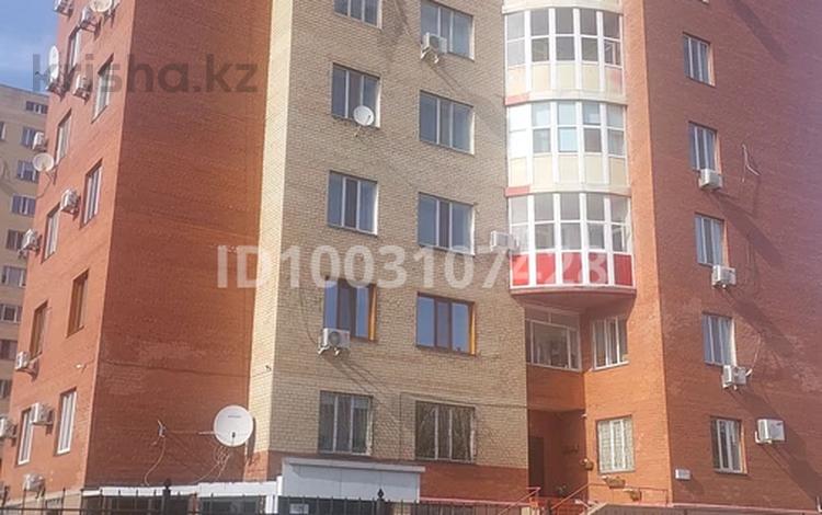 3-бөлмелі пәтер · 106 м² · 3/10 қабат, Лободы 29/2, бағасы: 50 млн ₸ в Караганде, Казыбек би р-н — фото 11
