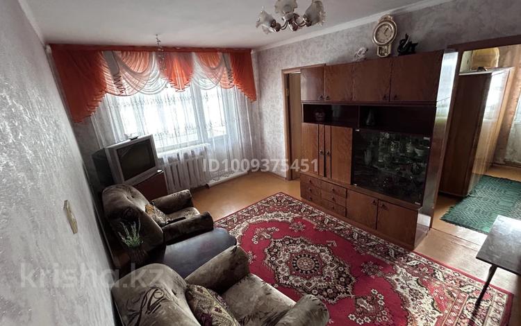 3-комнатная квартира · 48 м² · 3/5 этаж, Майкудук, 17й микрорайон 40 — Магнитогорская, Кузембаева, Супермаркет Южный за 12.5 млн ₸ в Караганде, Алихана Бокейханова р-н — фото 2