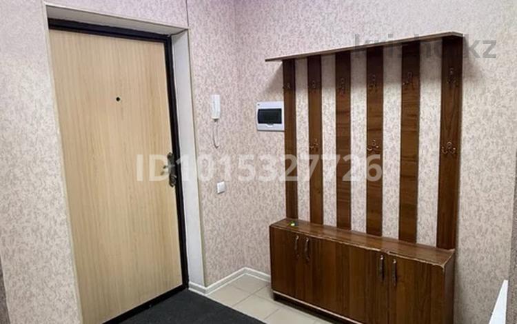 2-комнатная квартира · 61 м² · 7/16 этаж, мкр Шымсити за 150 000 ₸ в Шымкенте, Абайский р-н — фото 2