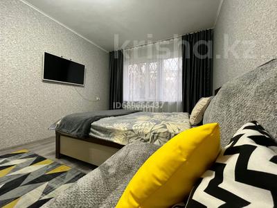 1-комнатная квартира, 31 м², 1/5 этаж по часам, 7 микрорайон 6 за 1 500 〒 в Темиртау