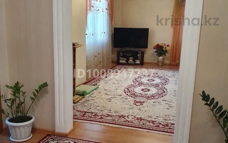 2-комнатная квартира · 68 м² · 9/14 этаж, Сарайшык 5Г за 260 000 ₸ в Астане, Есильский р-н — фото 2