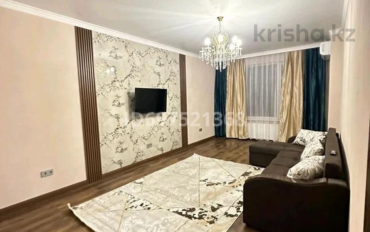 2-бөлмелі пәтер, 70 м², 3/16 қабат ай сайын, Сатпаева — Adk, бағасы: 450 000 〒 в Алматы, Бостандыкский р-н — фото 2