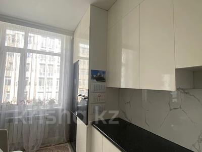 3-бөлмелі пәтер · 95 м² · 4/8 қабат, Мангилик Ел 51/6, бағасы: 65 млн ₸ в Астане, Есильский р-н