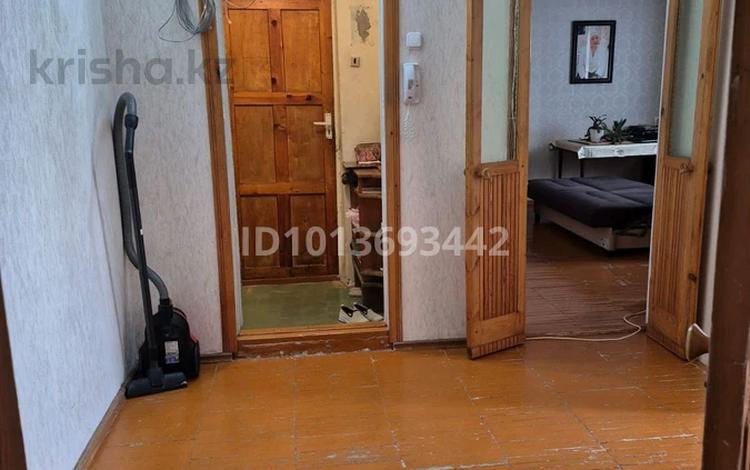 4-комнатная квартира · 82 м² · 8/9 этаж, мкр Юго-Восток, мкр Юго-Восток, мкр Степной 2 9 за 25 млн ₸ в Караганде, Казыбек би р-н — фото 2
