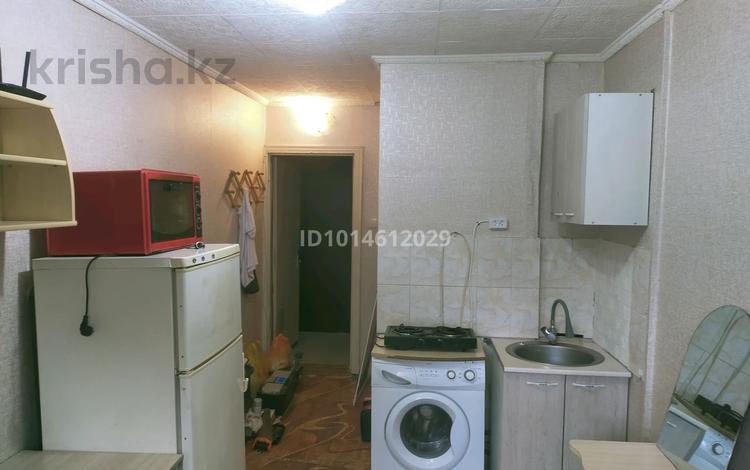 1-комнатная квартира · 14 м² · 2/4 этаж, мкр №5 23 за 130 000 ₸ в Алматы, Ауэзовский р-н — фото 2
