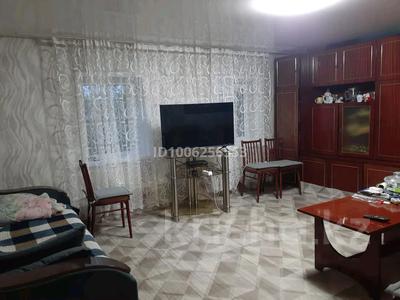 Отдельный дом · 2 комнаты · 90 м² · 6 сот., Кайм Мухамедханова за 6 млн 〒 в Есиль