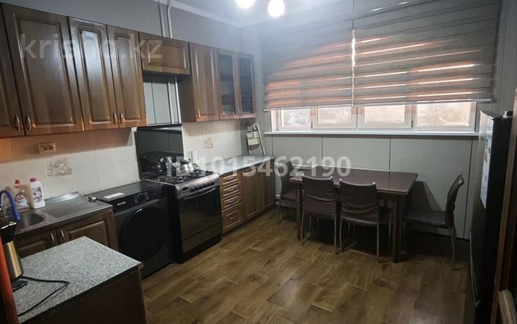 3-комнатная квартира · 80 м² · 6/9 этаж, Тлендиева 256а за 400 000 ₸ в Алматы, Бостандыкский р-н — фото 2