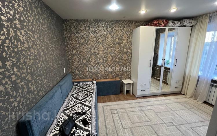 1-комнатная квартира · 30 м² · 6/6 этаж, Кабанбай Батыра 164 за 9.3 млн ₸ в Усть-Каменогорске, Ульбинский — фото 6