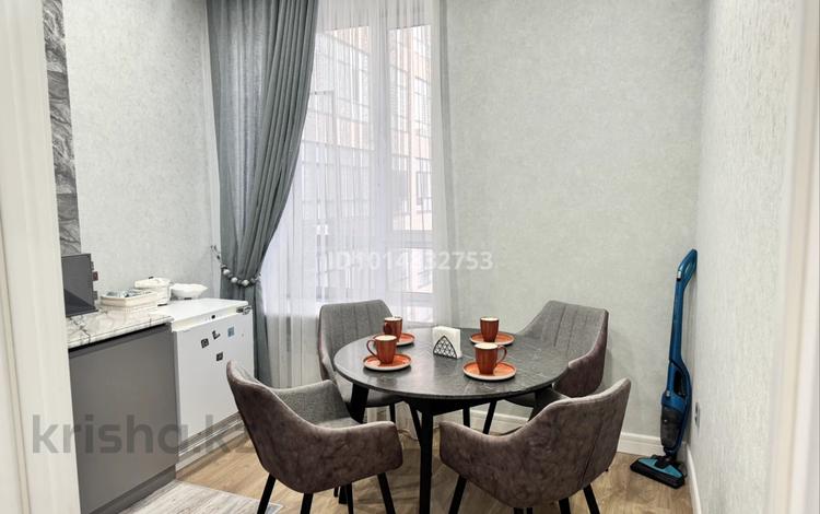 1-комнатная квартира · 37 м² · 10 этаж, Улы Дала 31, 31/1, 33, 33/1 за 17 000 ₸ в Астане, Нура р-н — фото 2