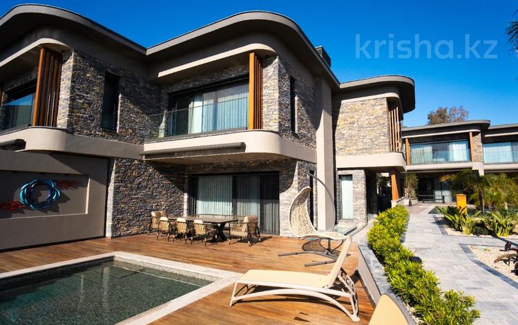 Дом · 5 комнат · 250 м², Ортакент за 660 000 ₸ в Бодруме — фото 25
