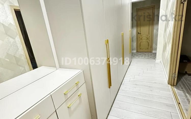 4-комнатная квартира · 82 м² · 3/9 этаж, Деева 9А за 43 млн ₸ в Жезказгане — фото 13