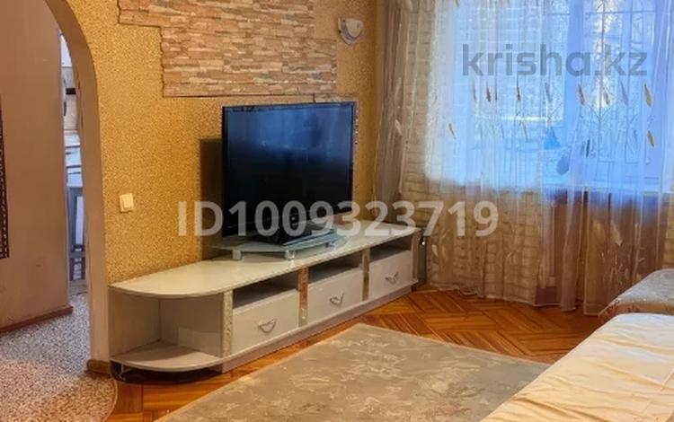 4-комнатная квартира · 80 м² · 1/5 этаж, Алиханова 18 за 310 000 〒 в Караганде, Казыбек би р-н — фото 2