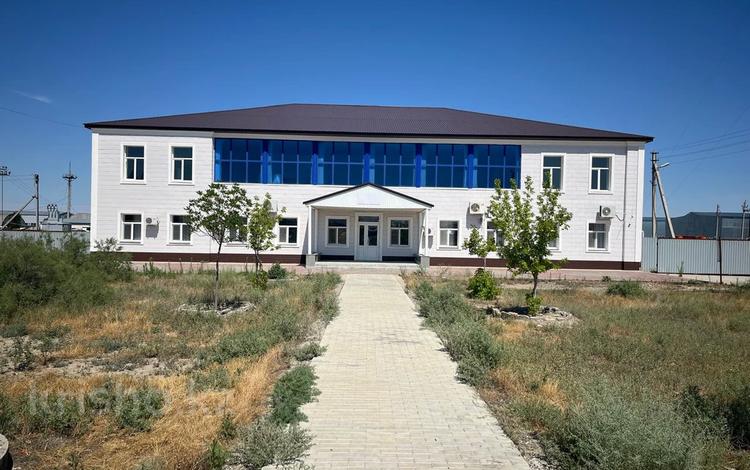 Кеңселер, қоймалар, қоғамдық тамақтану орны · 1339.6 м², бағасы: 370 млн ₸ в Атырау, мкр	Бирлик — фото 2