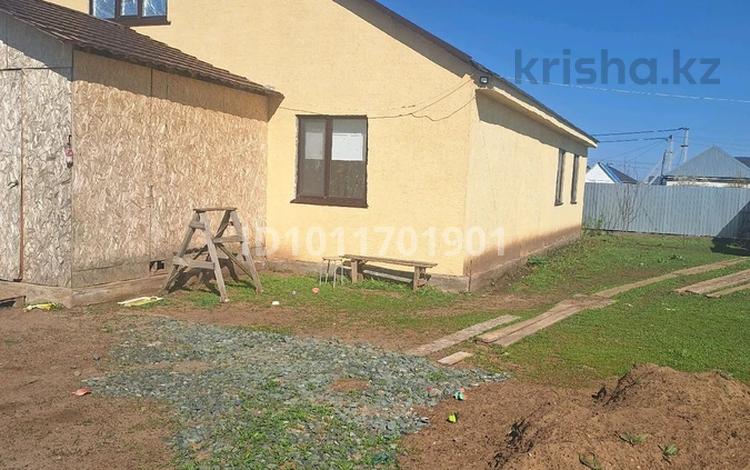 Дача · 6 комнат · 244 м² · 8 сот., Роза Багланова 41 за 37 млн 〒 в Уральске — фото 2