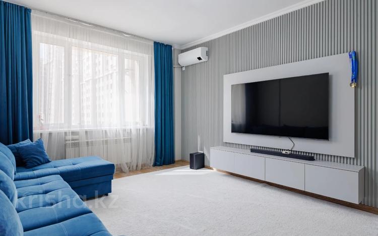 2-бөлмелі пәтер · 72 м² · 5/10 қабат, Туркестан 18, бағасы: 64 млн ₸ в Астане, Есильский р-н — фото 2