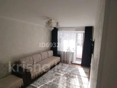 2-бөлмелі пәтер · 45 м² · 3/5 қабат, Абая 12 — Центр, бағасы: 15 000 ₸ в Бурабае