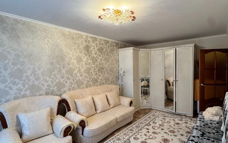 3-комнатная квартира · 61.6 м² · 3/5 этаж, мкр 8, Братья Жубановых за 17.5 млн ₸ в Актобе — фото 2