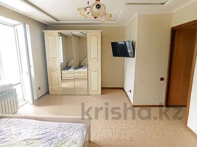 1-комнатная квартира, 35 м², 4/5 этаж помесячно, Самал мкр за 90 000 〒 в Талдыкоргане, мкр Самал
