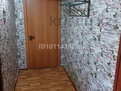 3-комнатная квартира · 50.1 м² · 4/5 этаж, Ломоносова 43/1 — Бульвар Гагарина за 18.6 млн 〒 в Усть-Каменогорске, Ульбинский