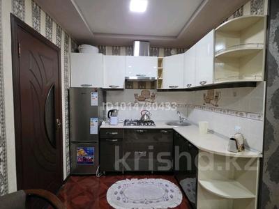 3 комнаты · 75 м² · 2/5 этаж, Шагабутдинова 135 за 65 000 ₸ в Алматы, Алмалинский р-н