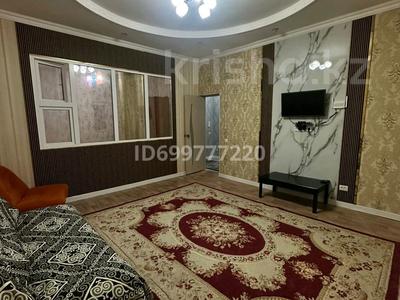 2-комнатная квартира · 56 м² · 6/10 этаж, 29-й мкр 220 — ТЦ Аккала мол, Гостиница Нур Плаза, ТЦ Мангистау, Рынок Сары Базар за 10 000 ₸ в Актау