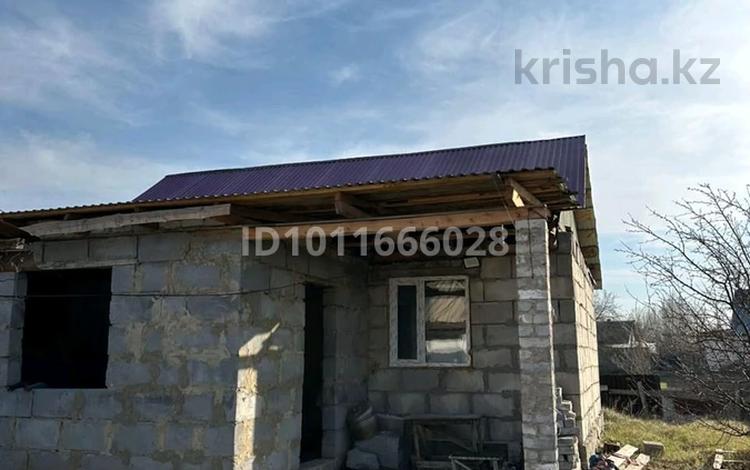 Дача · 4 комнаты · 60 м² · , Восточный правый за 8 млн ₸ в Семее — фото 2