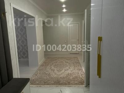 3-бөлмелі пәтер · 100 м² · 7/9 қабат, мкр 11 — 9 школы, бағасы: 22 000 〒 в Актобе