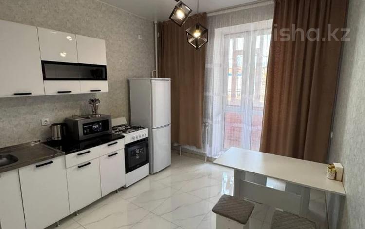 2-бөлмелі пәтер · 59 м² · 1/9 қабат, Береке микрорайон, бағасы: 27 млн ₸ в Костанае — фото 4