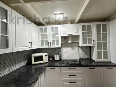 5-бөлмелі пәтер · 120 м² · 2/9 қабат, Тастақ-2 ш/а., Толе би, бағасы: 380 000 ₸ в Алматы, Алмалинский р-н