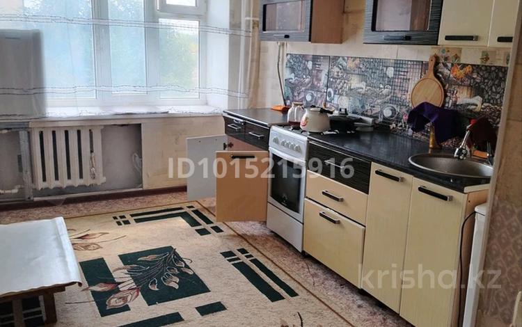 1-бөлмелі пәтер · 30 м² · 3/5 қабат, Шанхай ш/а. 159 — Типография рыскулова возле баня люкс, бағасы: 10 000 ₸ в Актобе, мкр Шанхай — фото 2